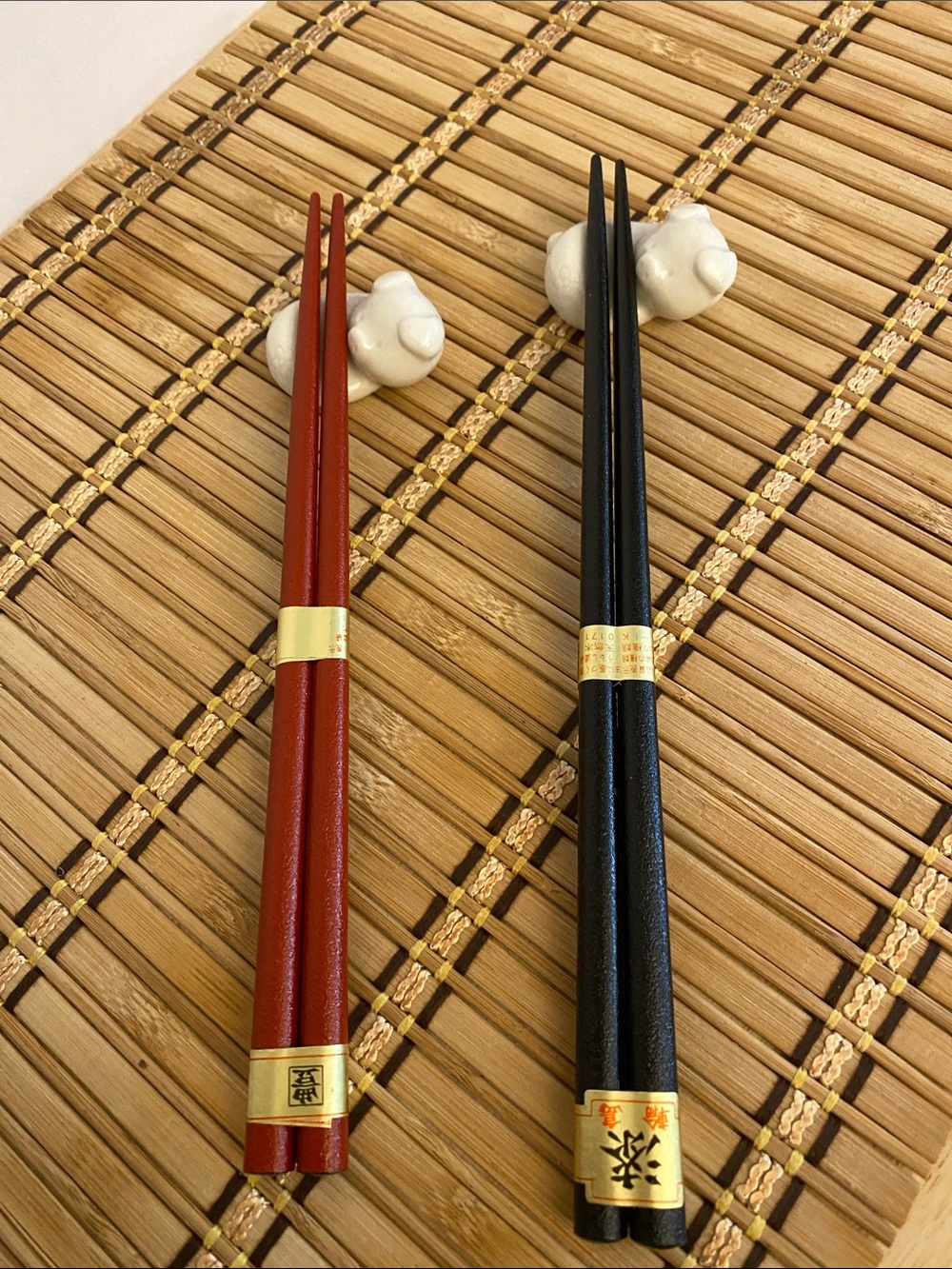 White Ceramic Small Pig Chopstick Rests (Set of 2) and chopsticks
